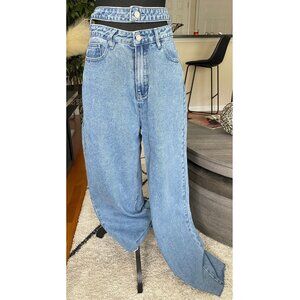 MISGUIDED VINTAGE DOUBLE WAIST BAND WIDE LEG JEANS WITH UNFINISHED HEM SIZE 6